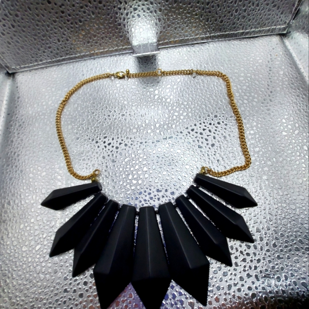 Jcrew Statement Necklace w/Spear Shape Wood Planks. Attractive&Unique.
